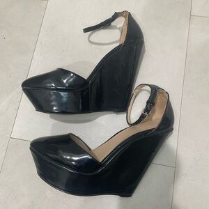 Zara Glossy Black Platform Wedges